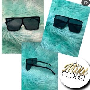 Black sunglasses